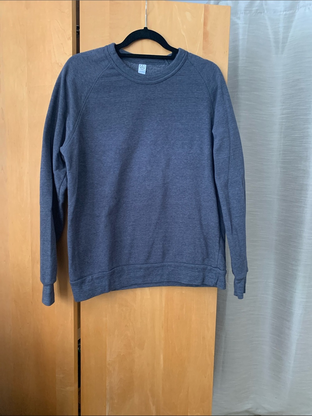Alternative knit crew pullover- large